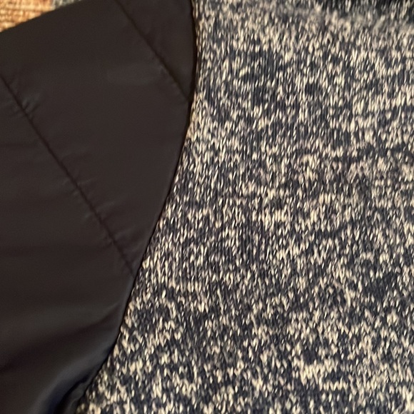 Old navy boys jacket - Picture 2 of 3